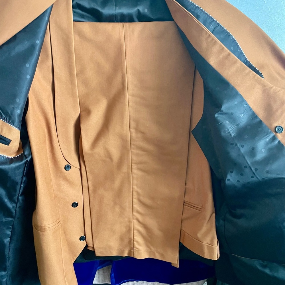 Amazon Essentials Tan Suit Jacket